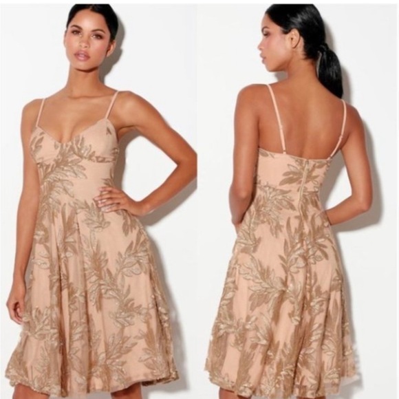 Lulus Dresses & Skirts - Lulu’s Trinity Nude and Gold Sequin Midi Dress